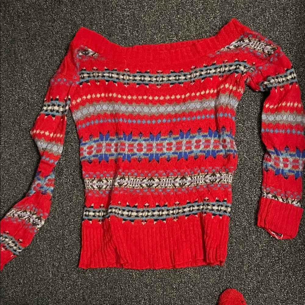 7/$20 American Eagle Outfitters Red Multi-Pattern Off-Shoulder Sweater 7/$20